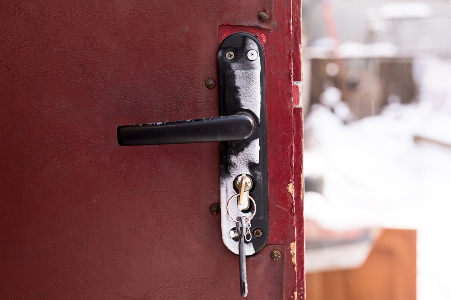 frozen door lock