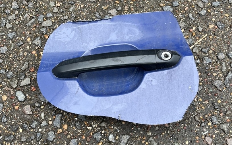 locking mechanism cut out and discarded